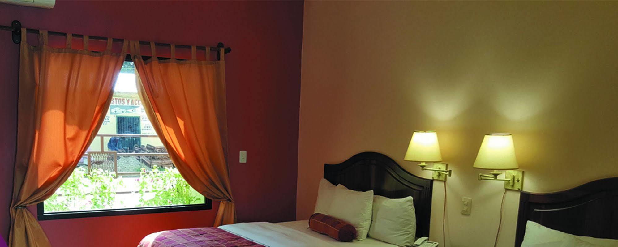 Hotel Plaza Maria Catacamas 외부 사진